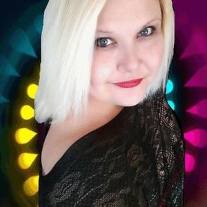 Meet your Posher, Chrystal